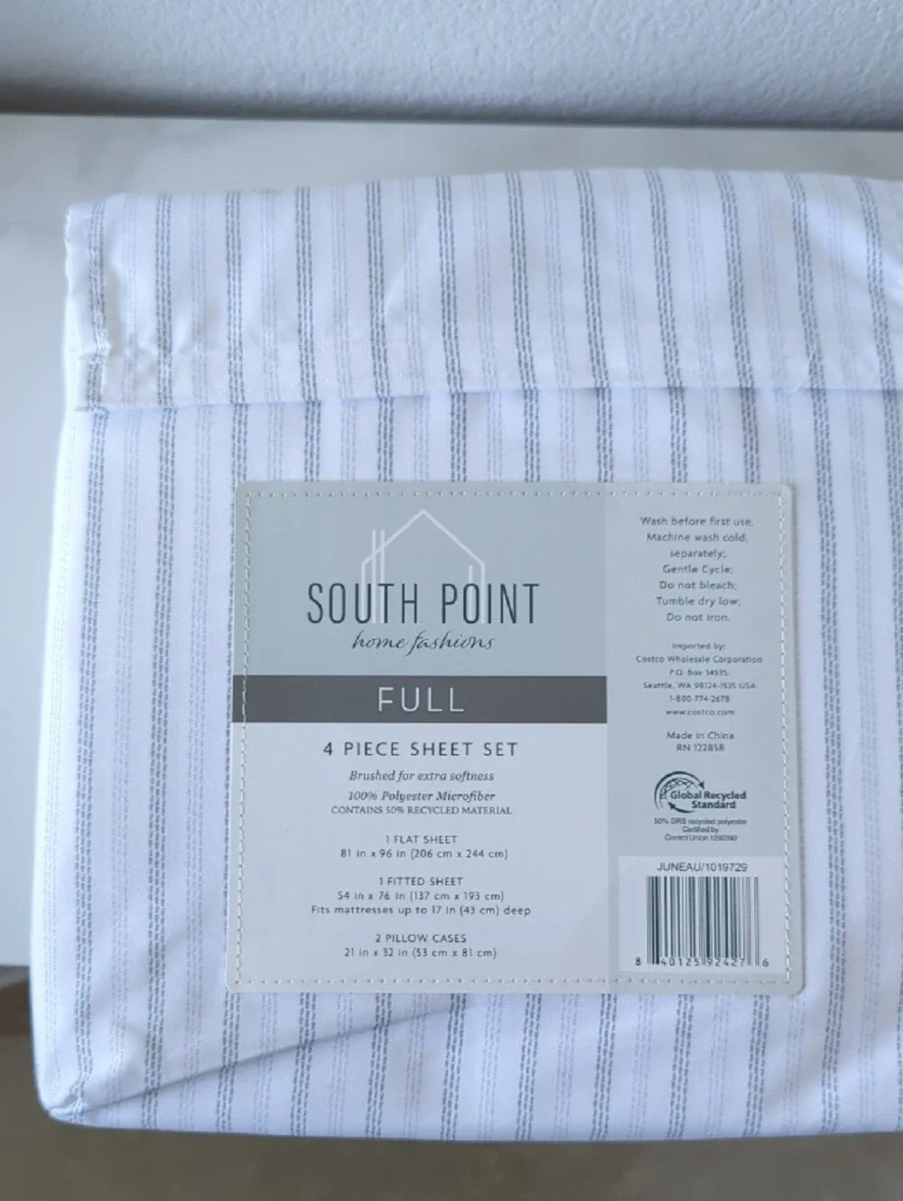 Full 4-Piece Sheet Set - White with Gray Pinstripes